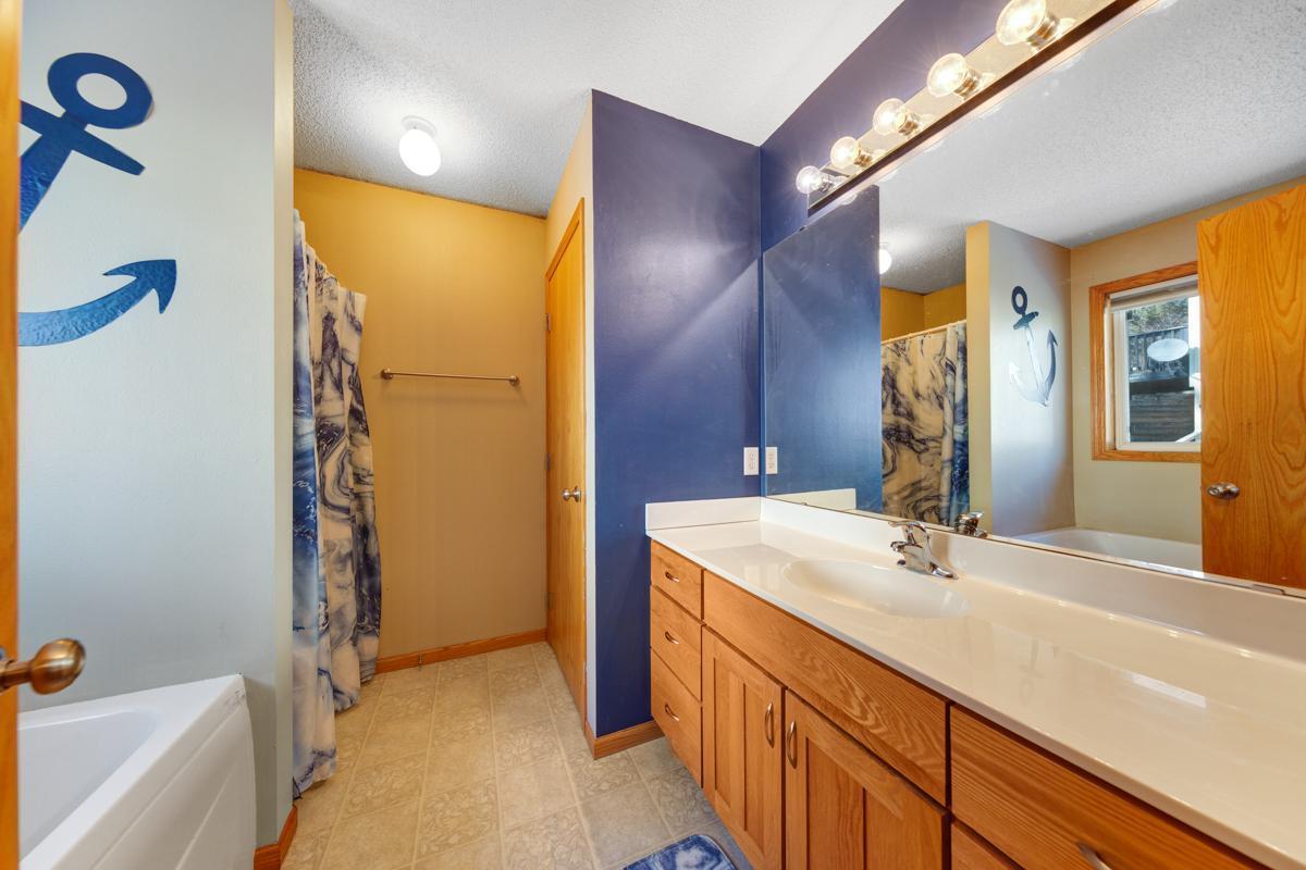 1713 14th Street NE