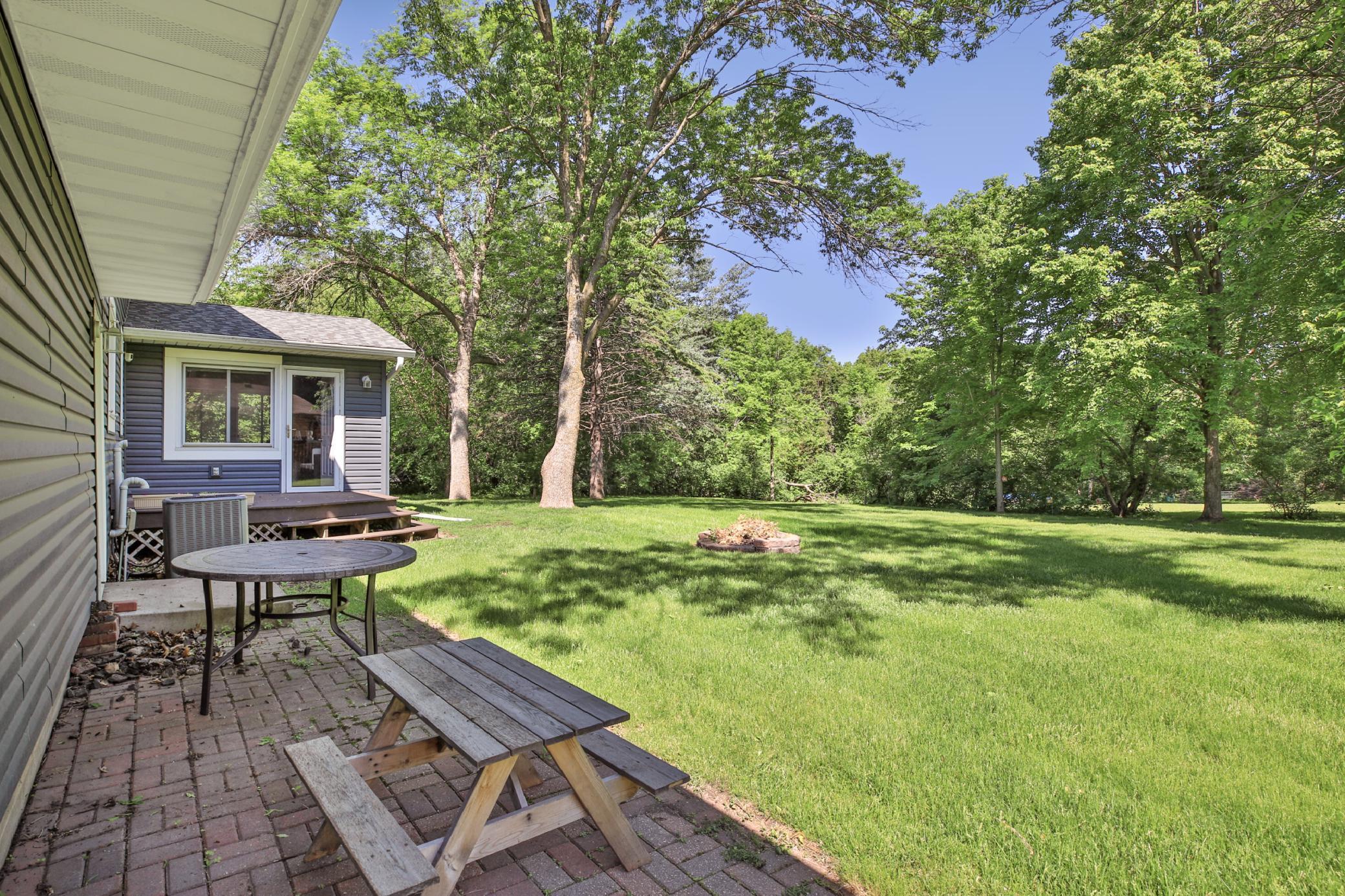 12 Crestview Bay