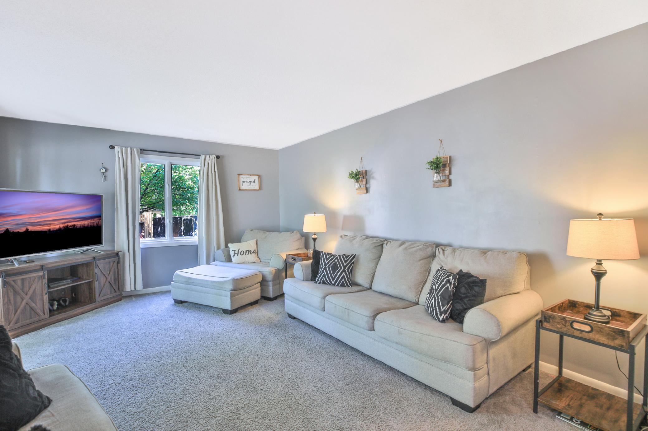 12 Crestview Bay