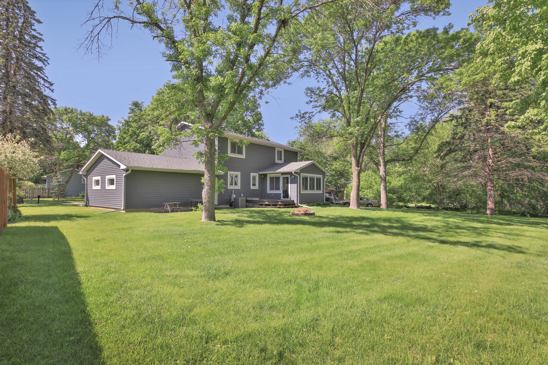12 Crestview Bay