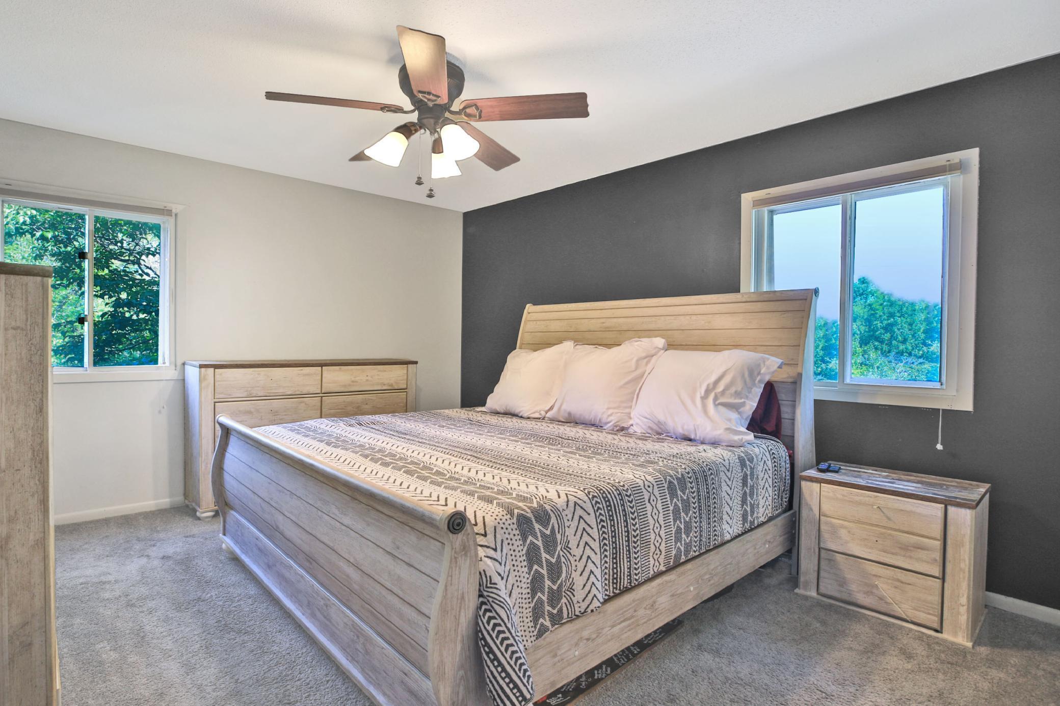 12 Crestview Bay
