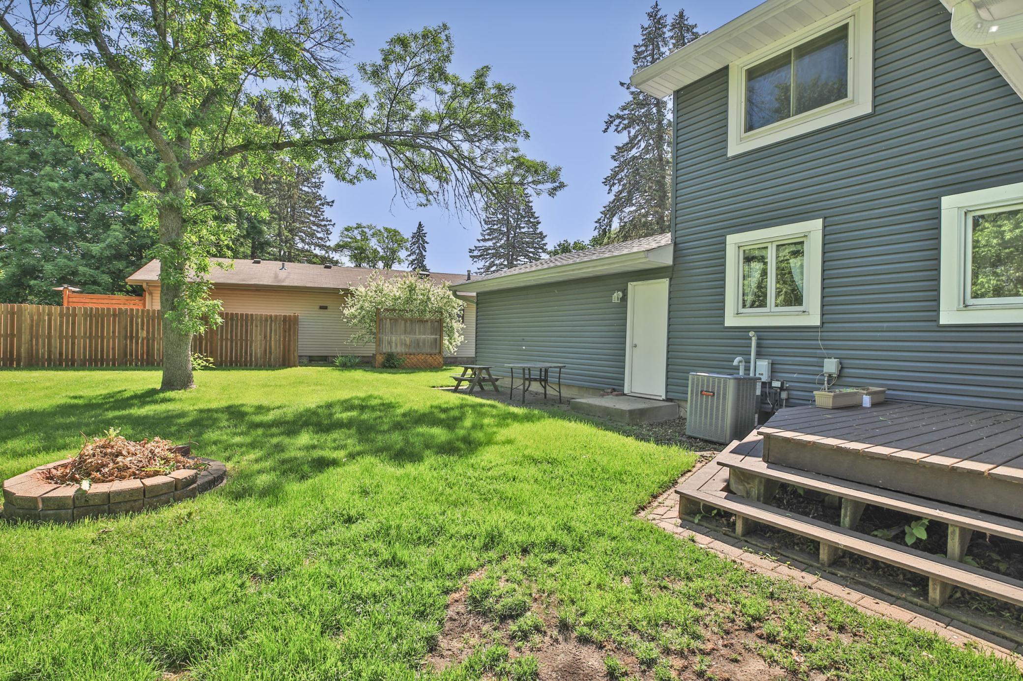 12 Crestview Bay