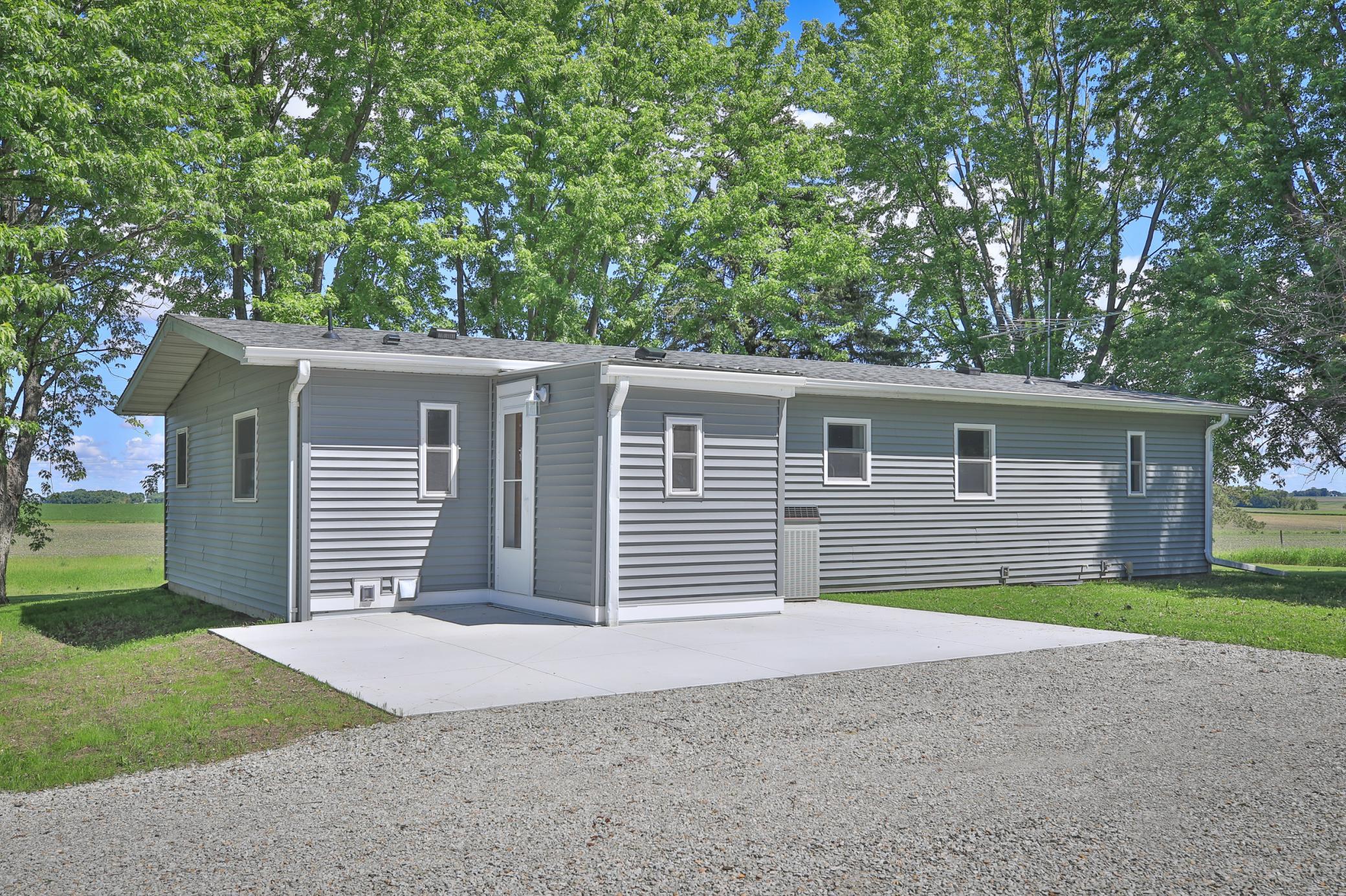 6255 Kenyon Boulevard