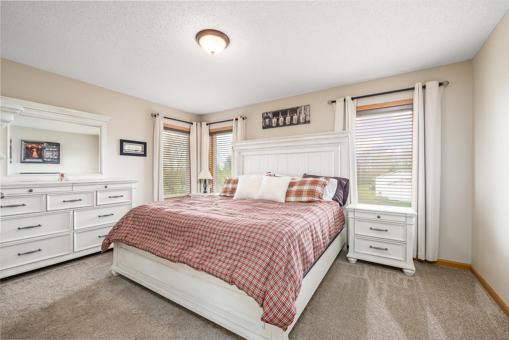 4457 Roberds Lake Trail