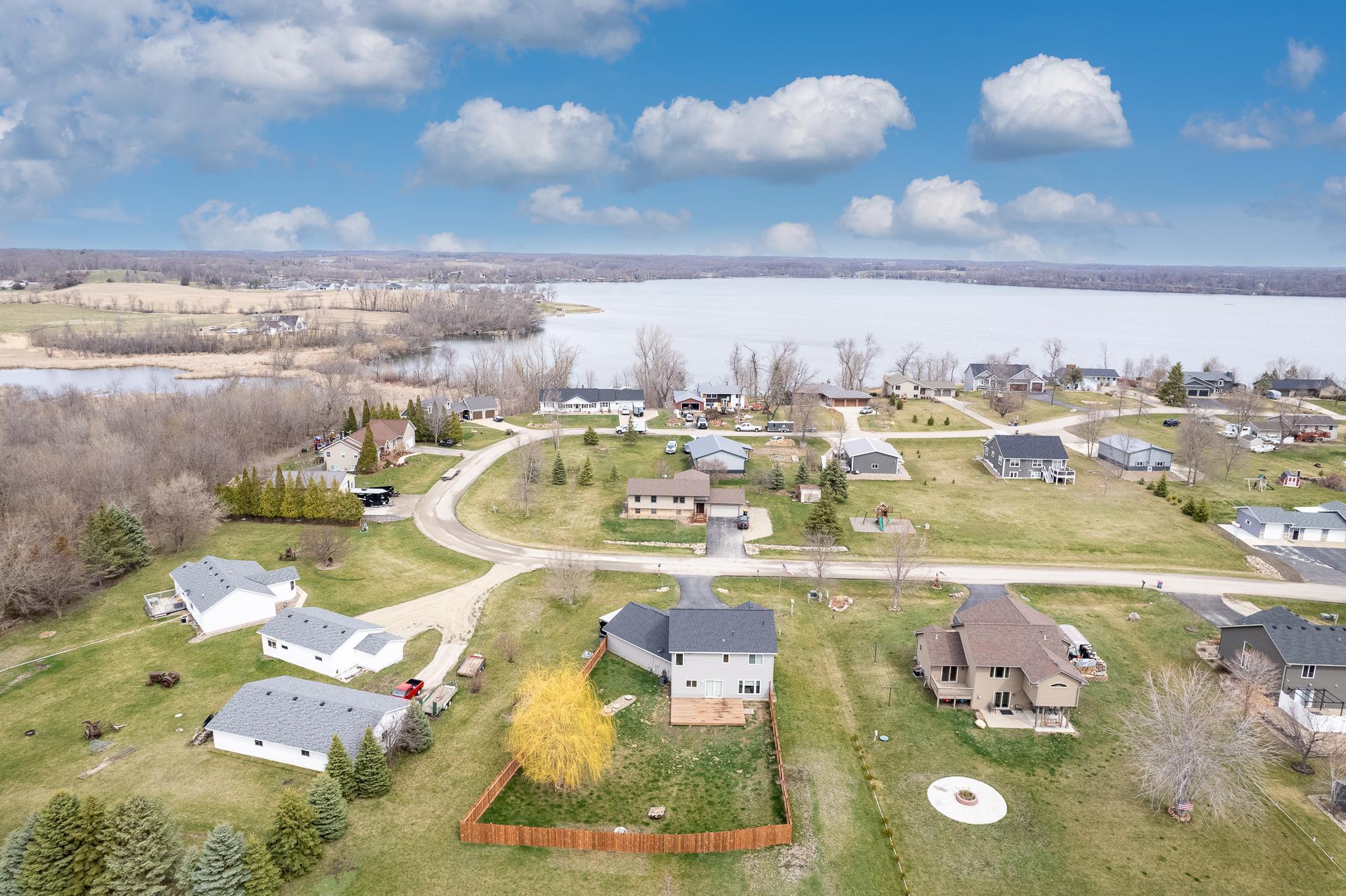 4457 Roberds Lake Trail