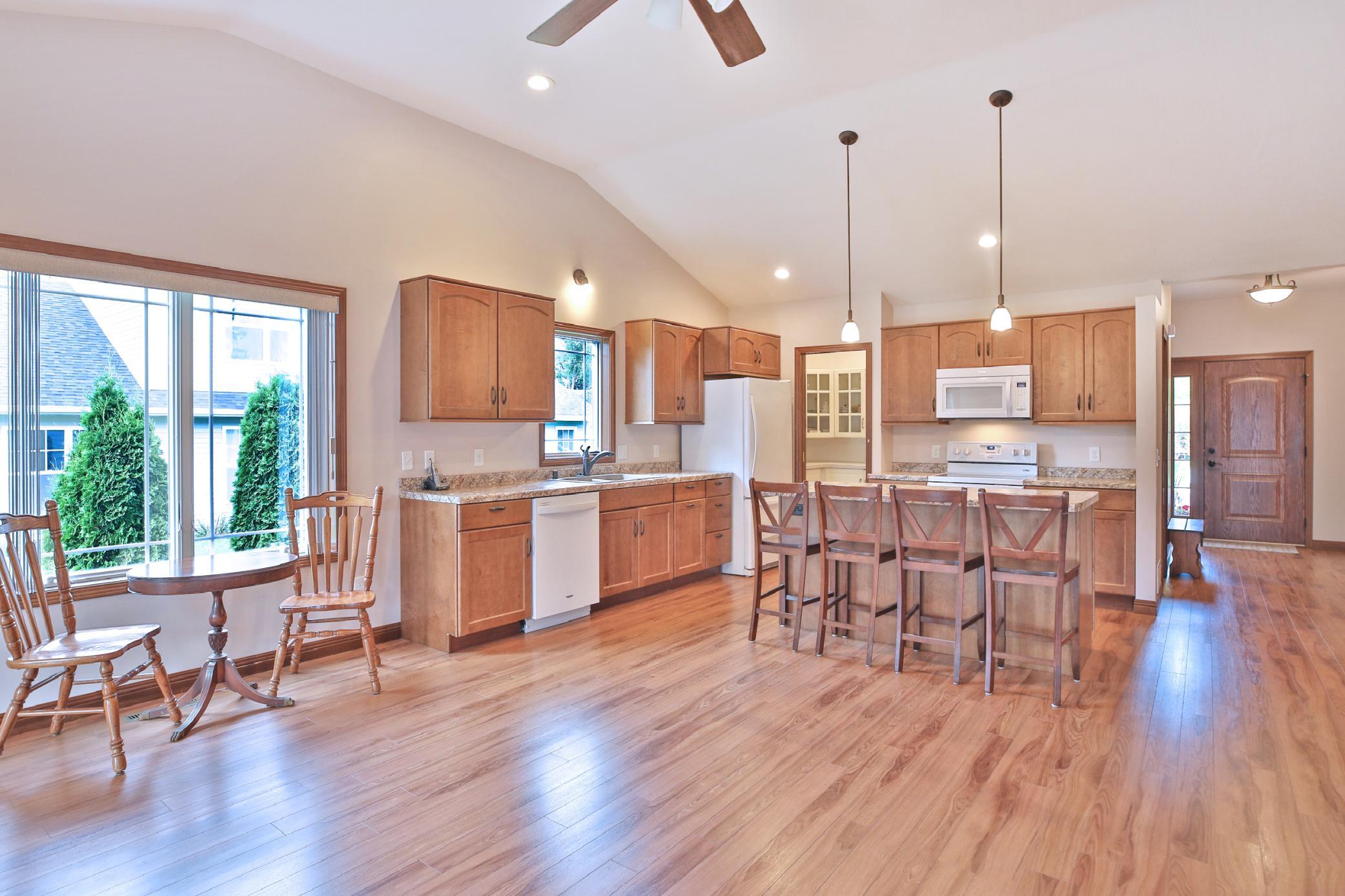 305 3rd Street NE