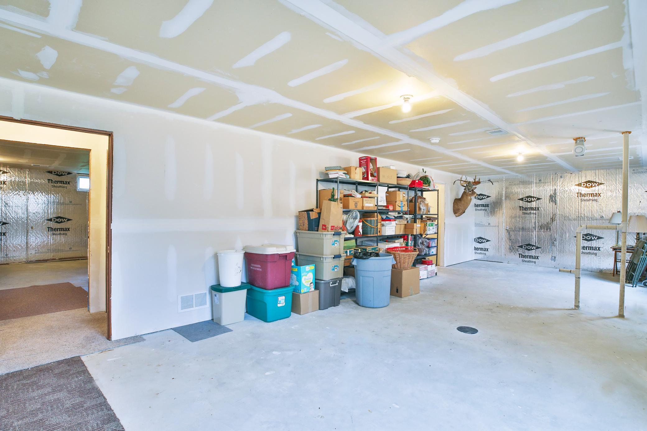 305 3rd Street NE