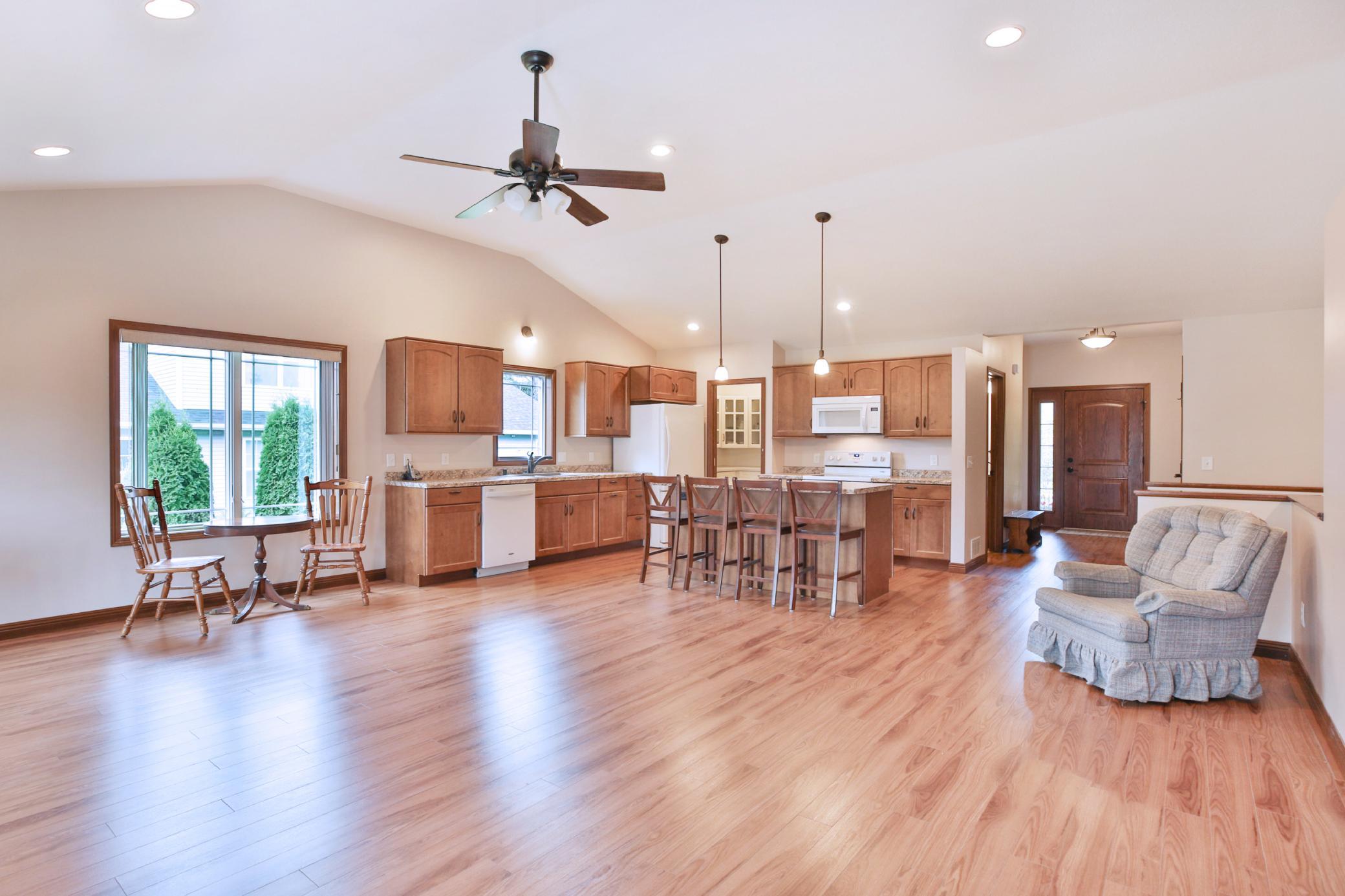 305 3rd Street NE