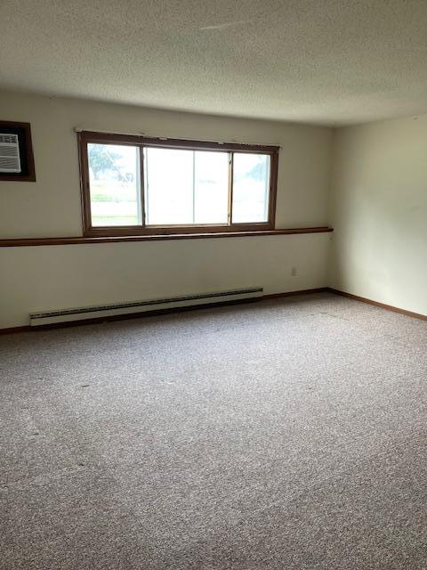 1402 Division Street W