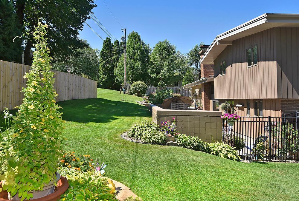627 4th Street SW