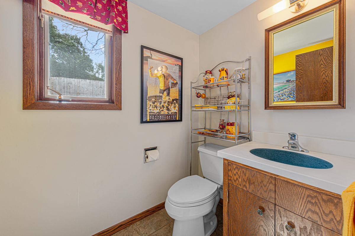 627 4th Street SW