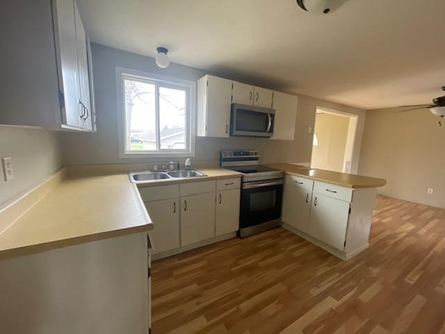 402 Main Street W