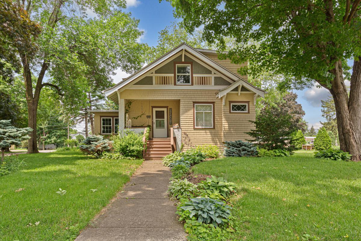 640 4th Avenue SW