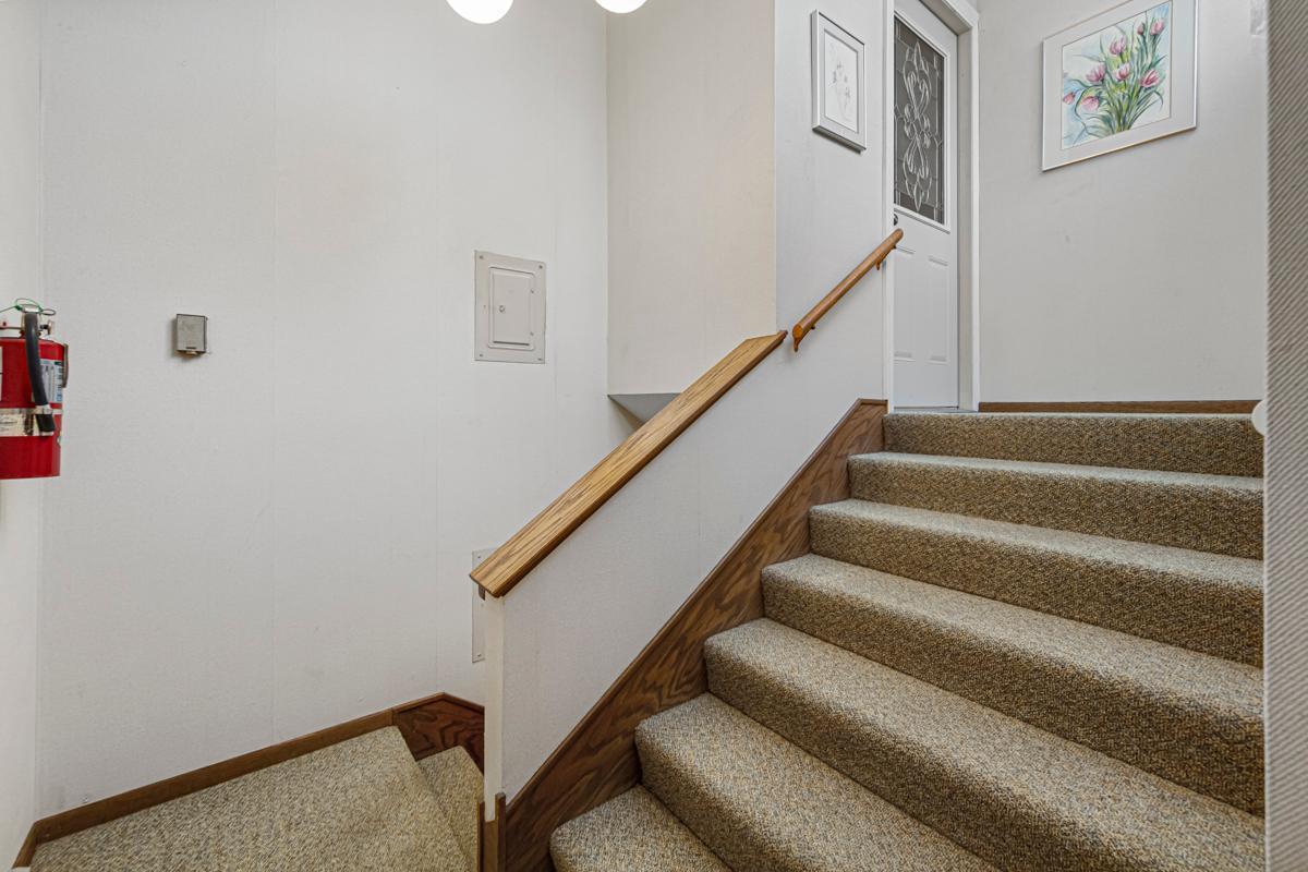1801 Western Avenue NW Unit: 3