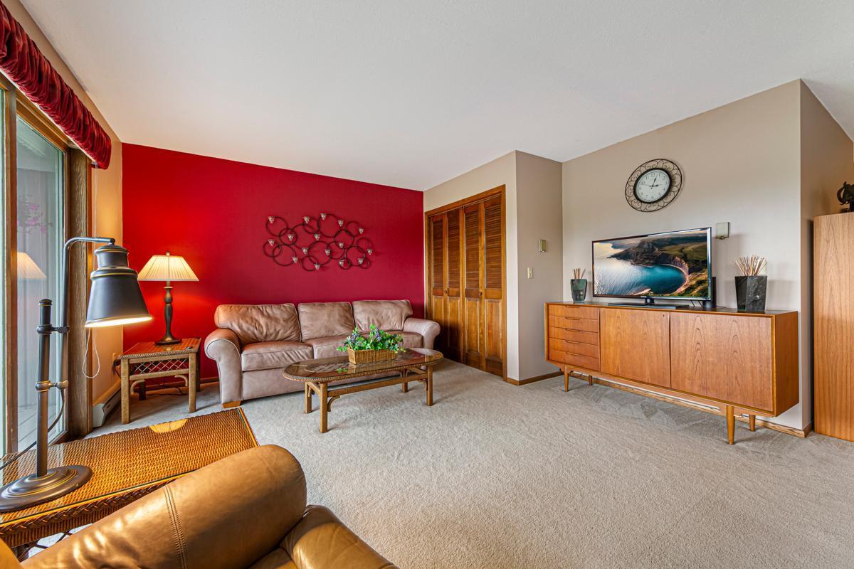 1801 Western Avenue NW Unit: 3