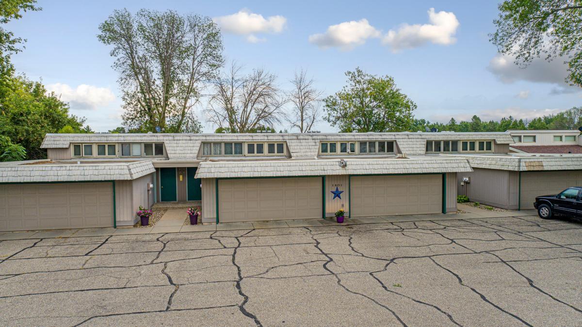 1801 Western Avenue NW Unit: 3