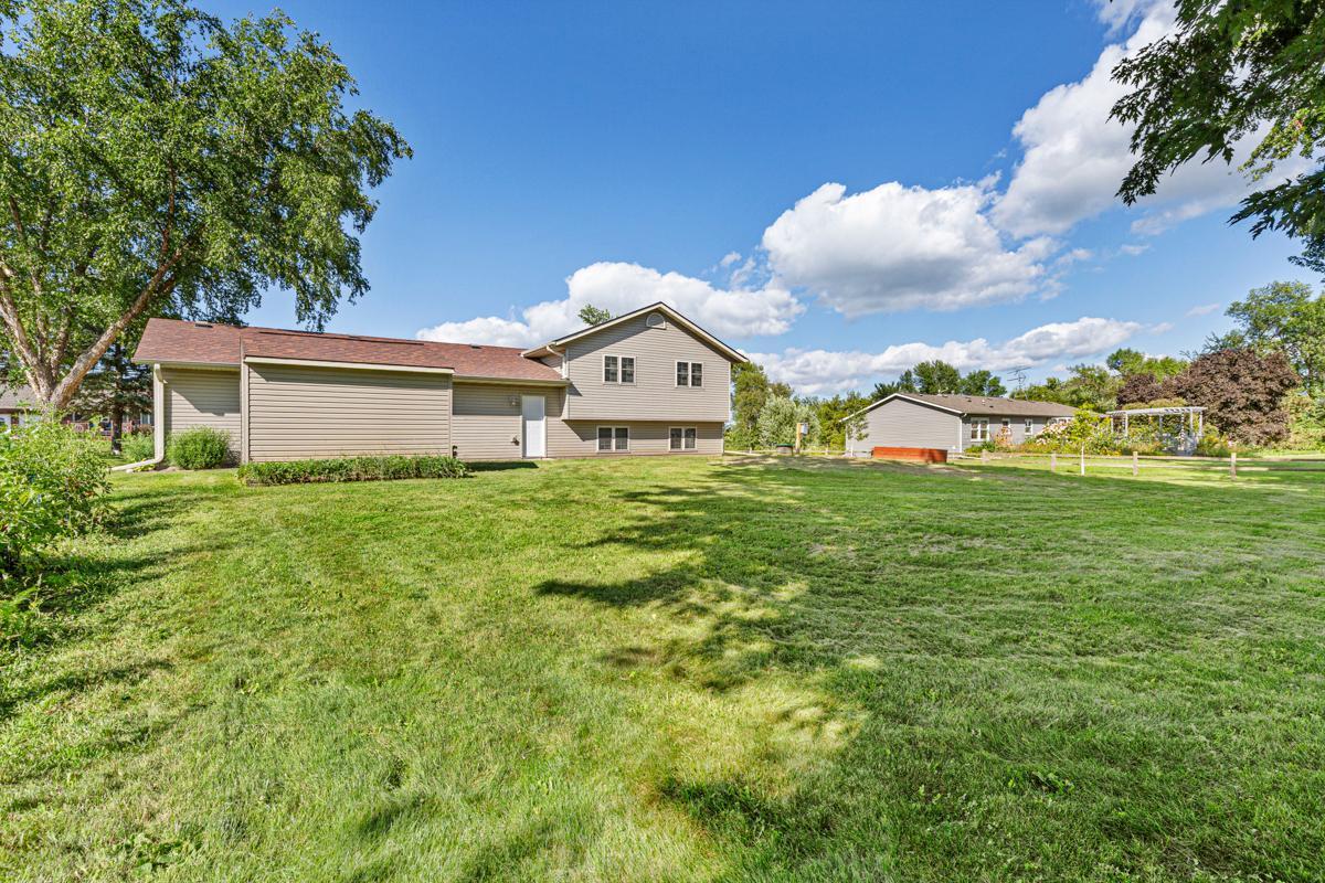 4320 Roberds Lake Trail