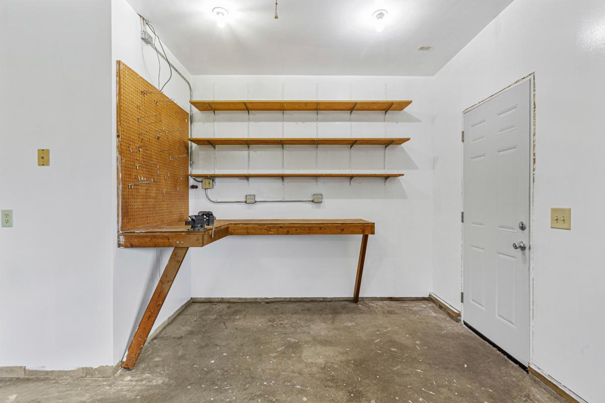 4320 Roberds Lake Trail