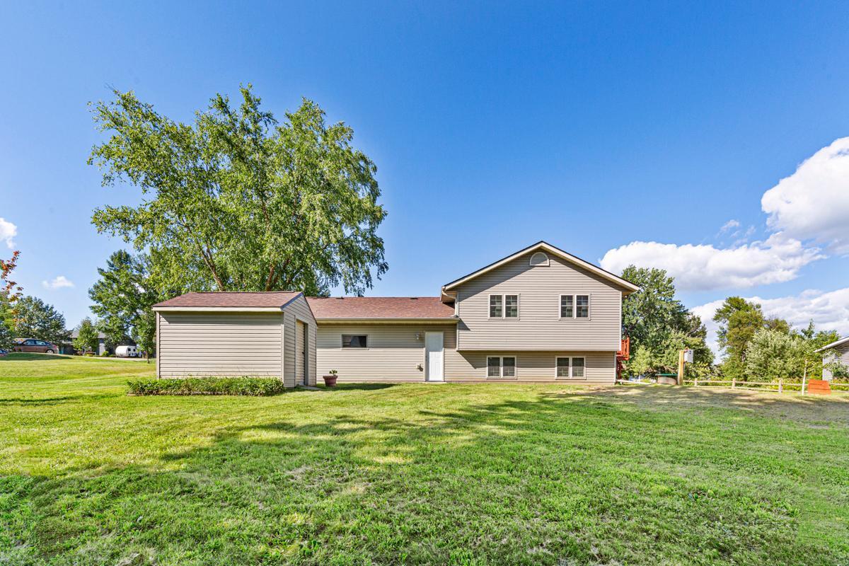 4320 Roberds Lake Trail