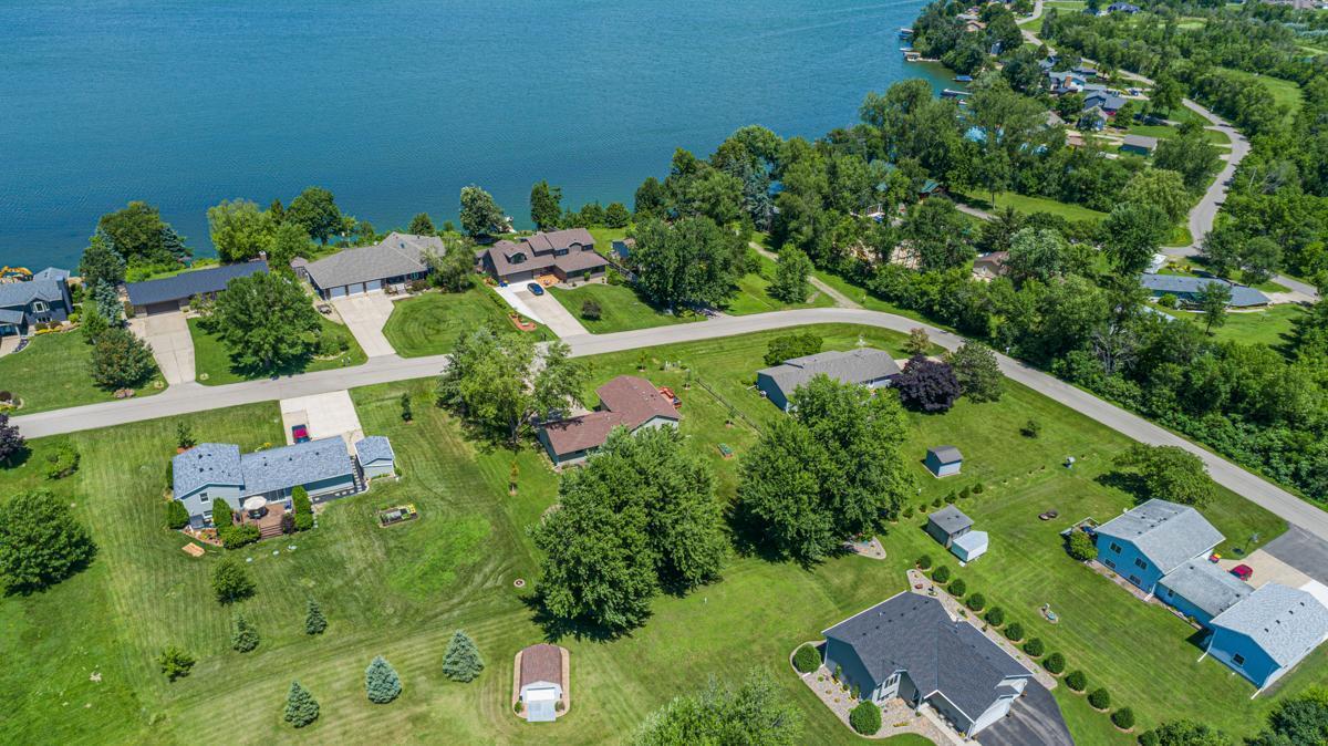 4320 Roberds Lake Trail