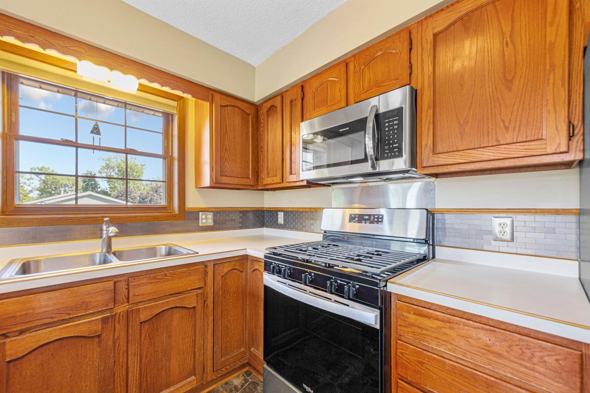 4320 Roberds Lake Trail