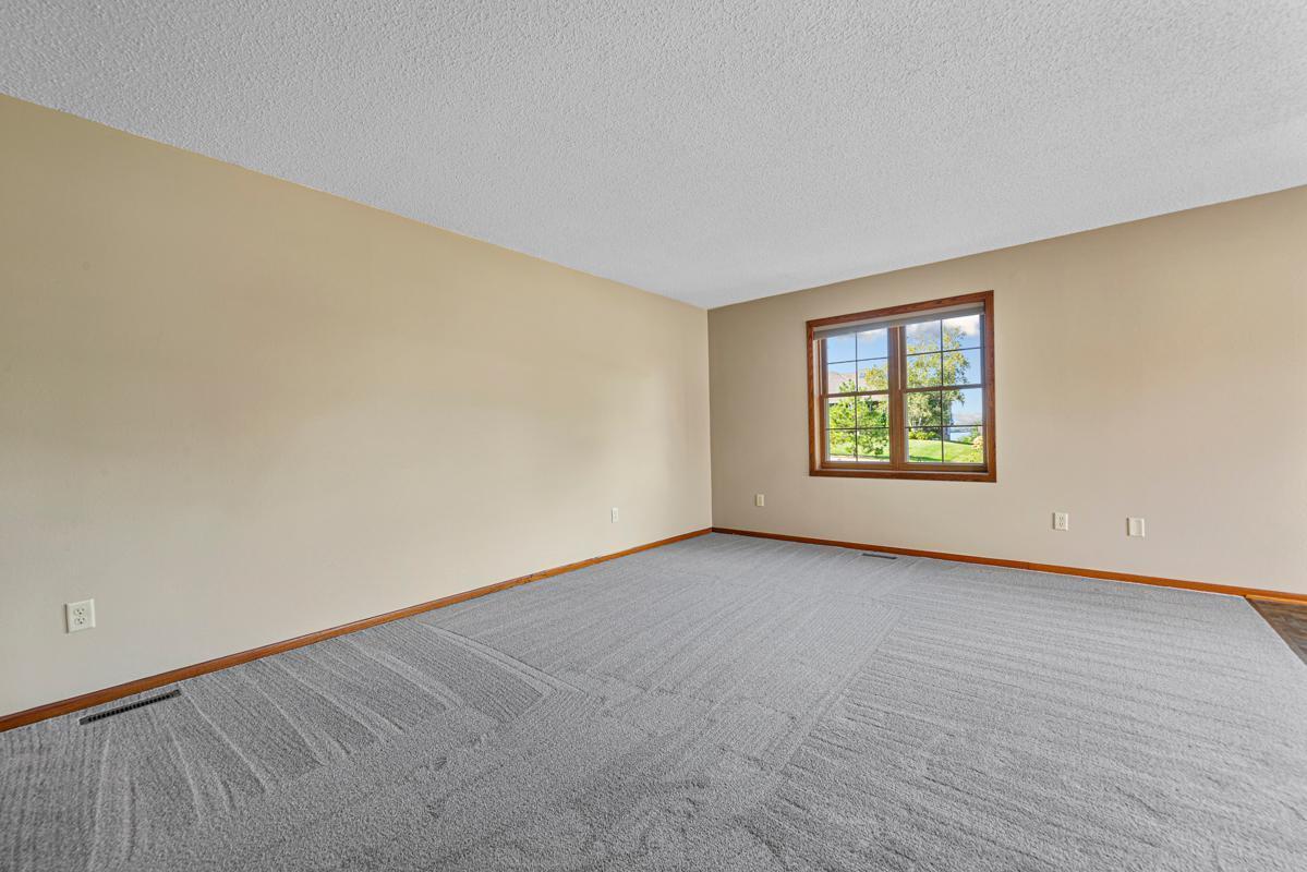 4320 Roberds Lake Trail