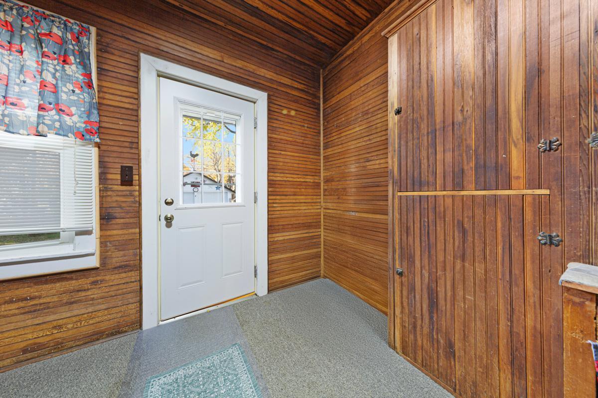 1022 Central Avenue N