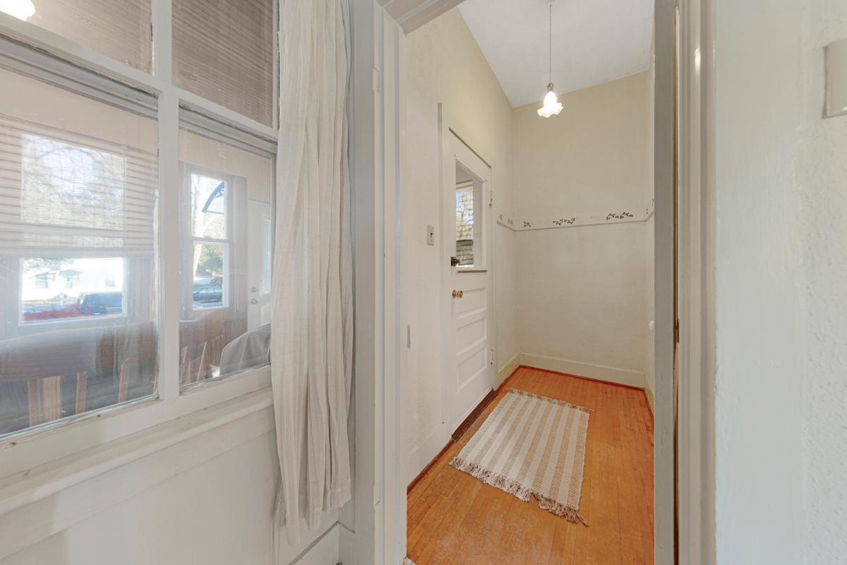 1022 Central Avenue N