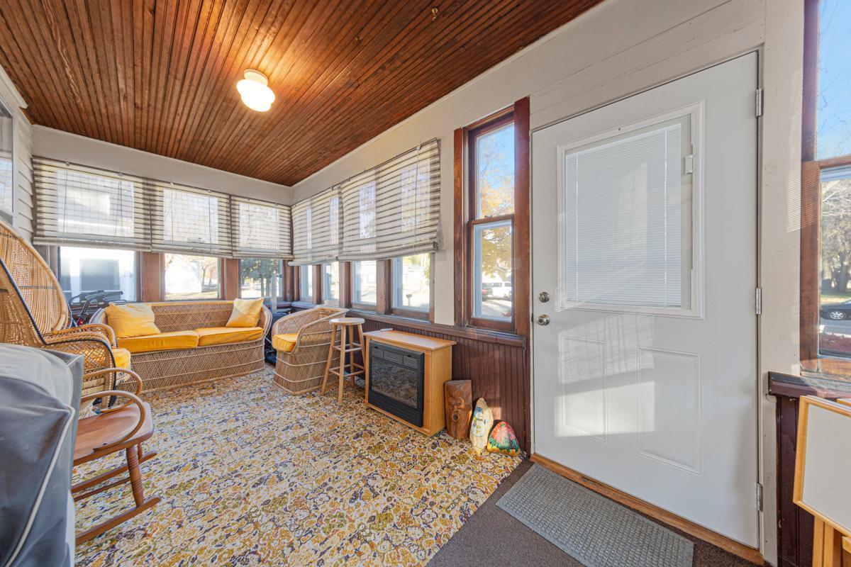 1022 Central Avenue N