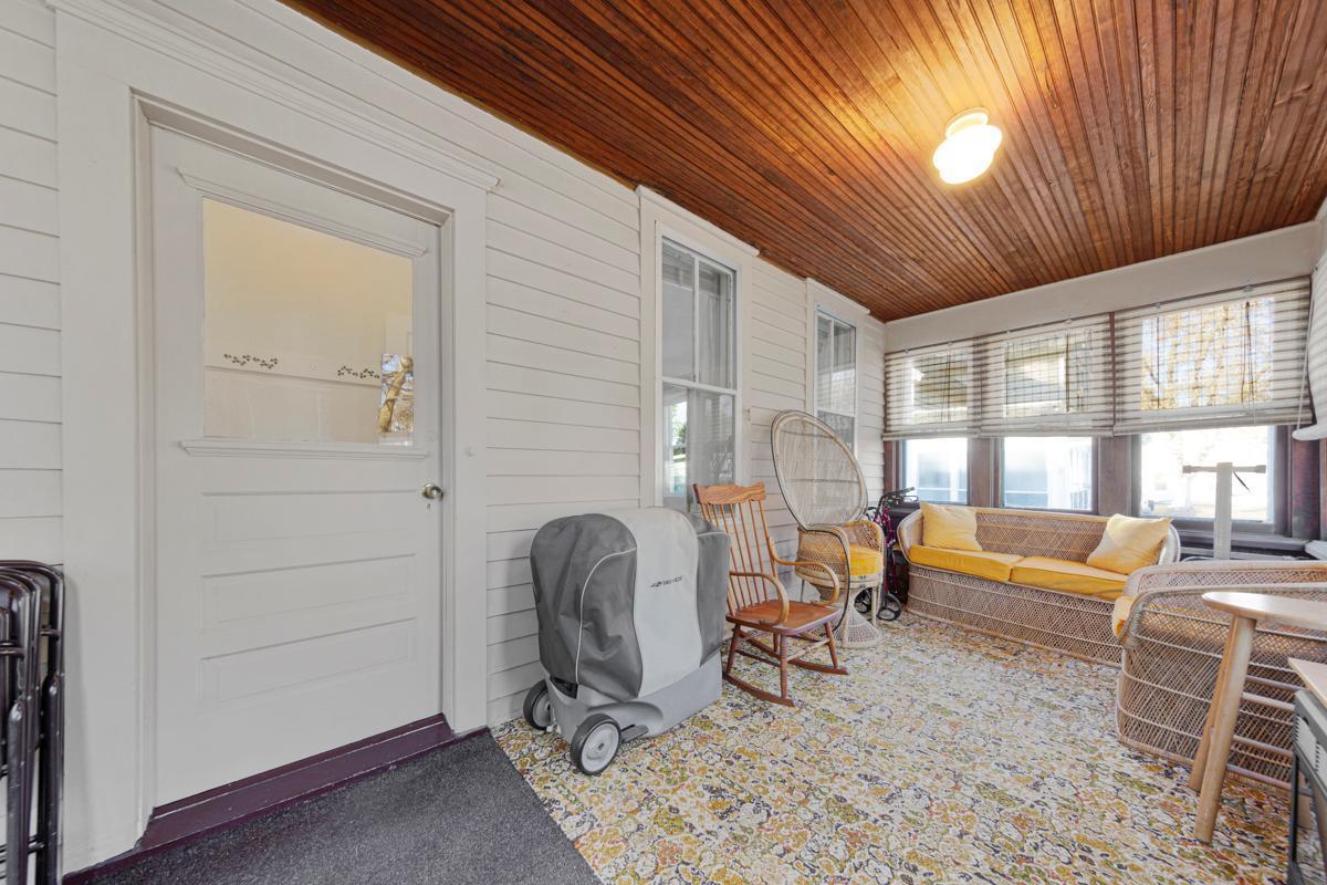 1022 Central Avenue N