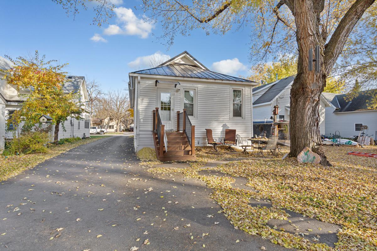 1022 Central Avenue N