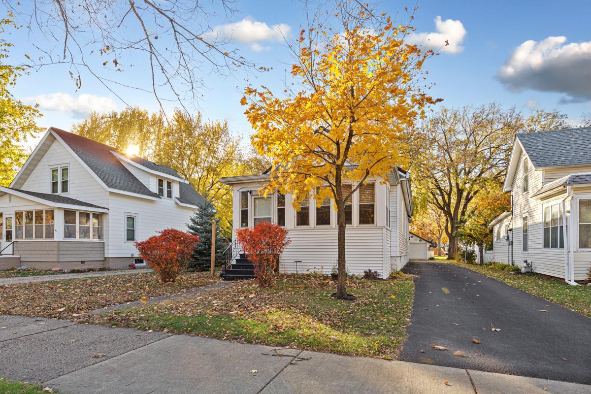 1022 Central Avenue N