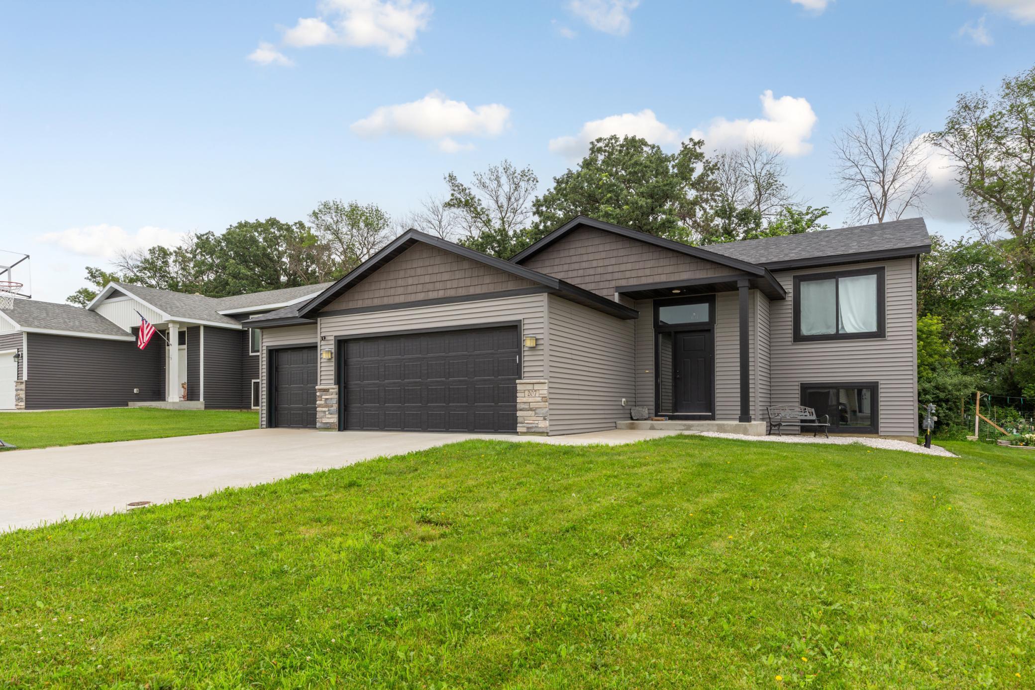 207 Whitetail Lane