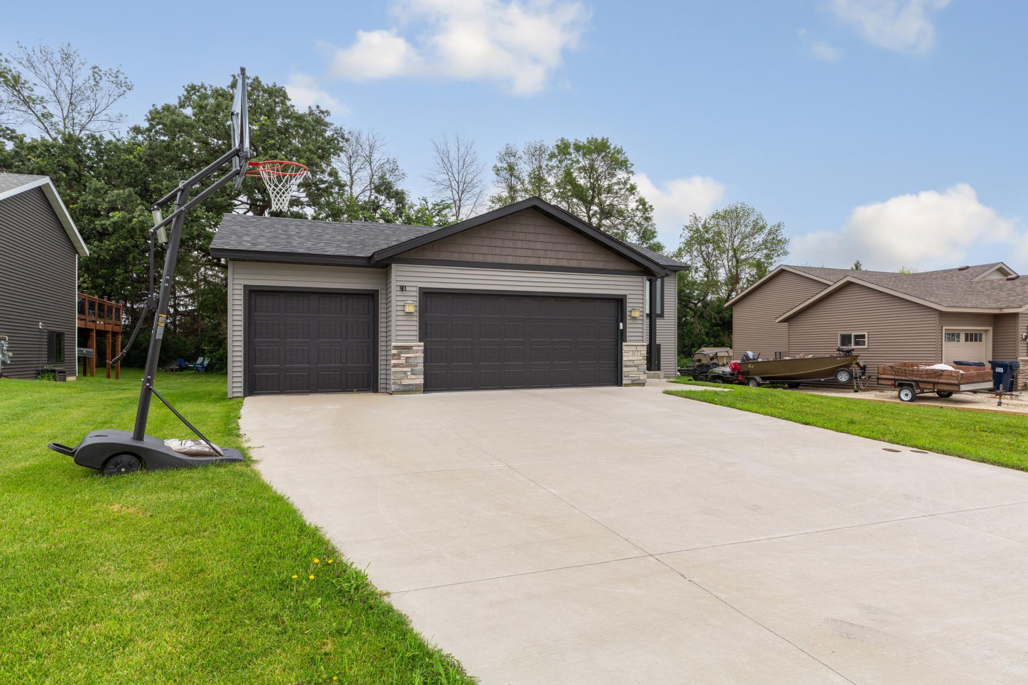 207 Whitetail Lane