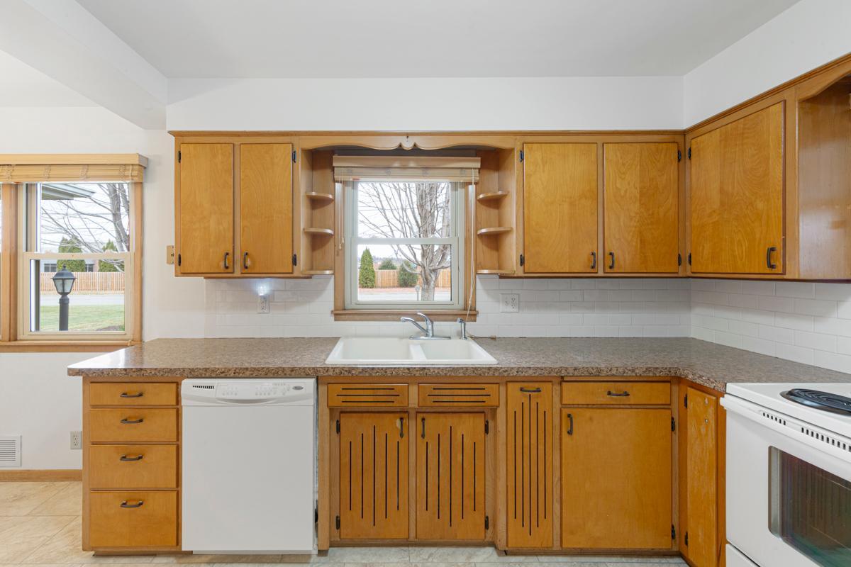 2335 4th Street NW