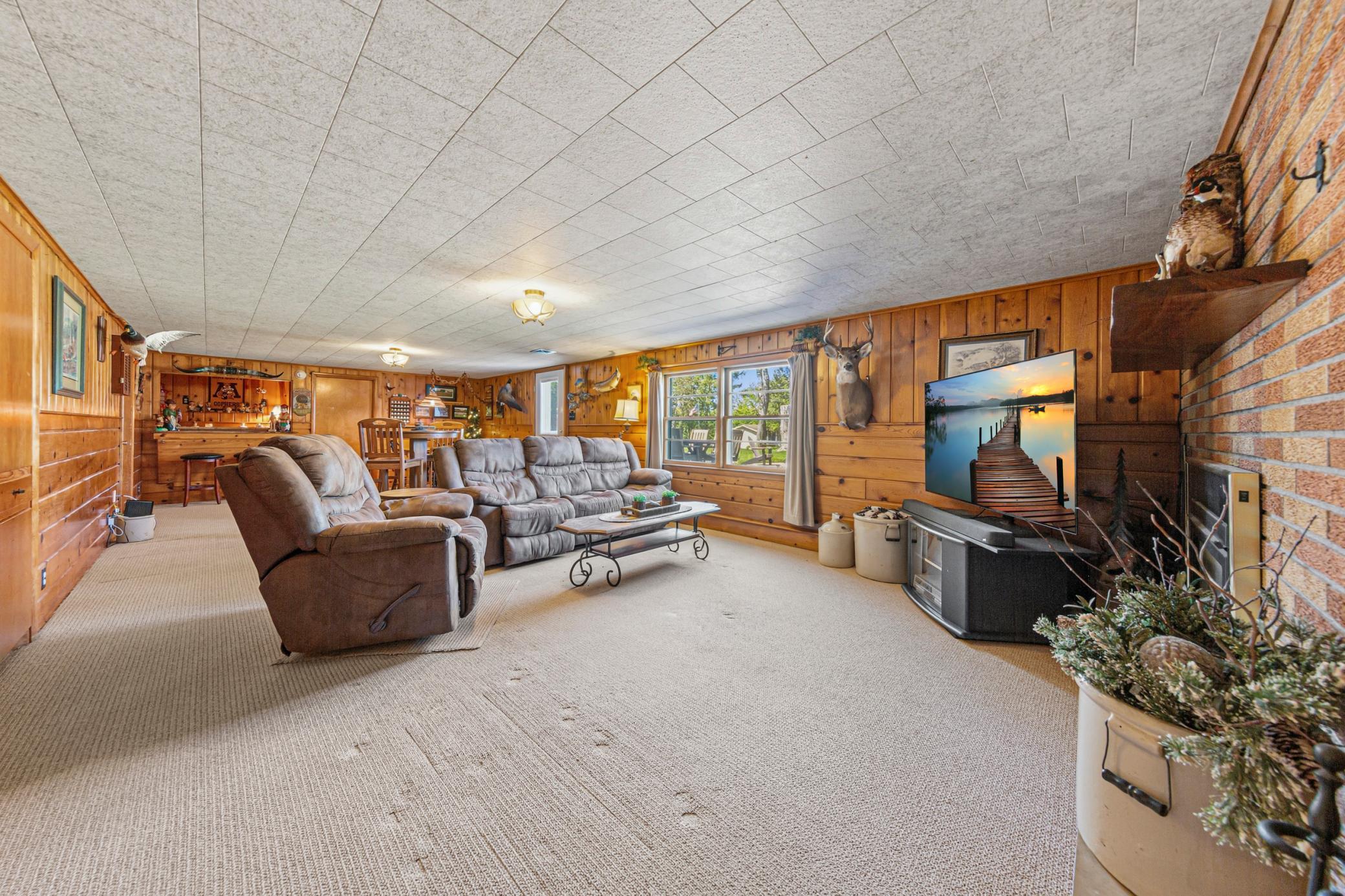 808 Hillcrest Drive