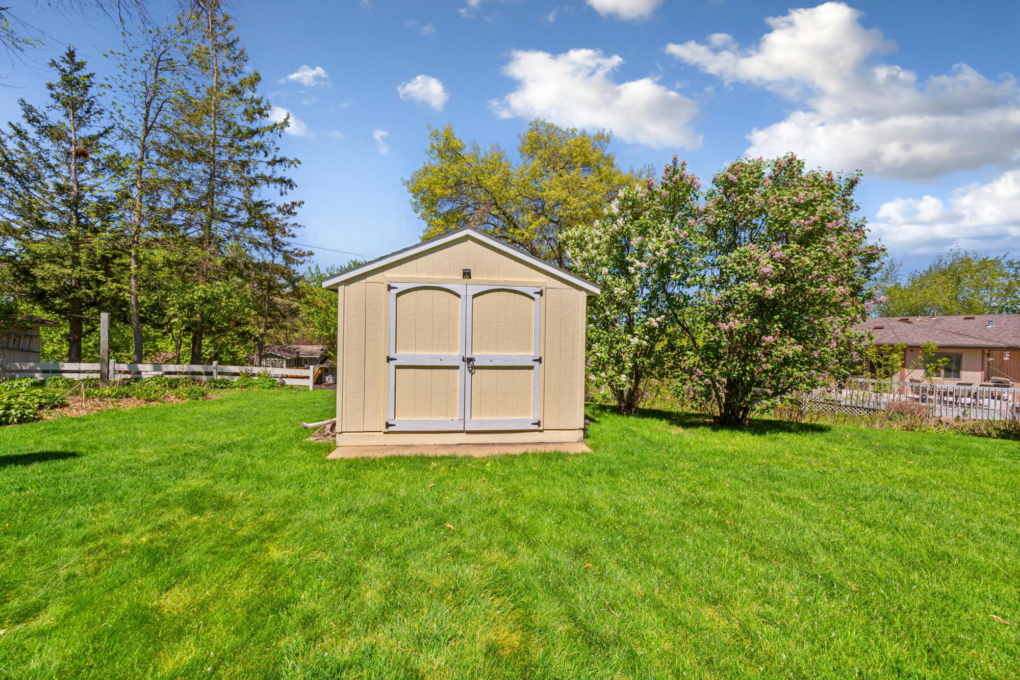 808 Hillcrest Drive