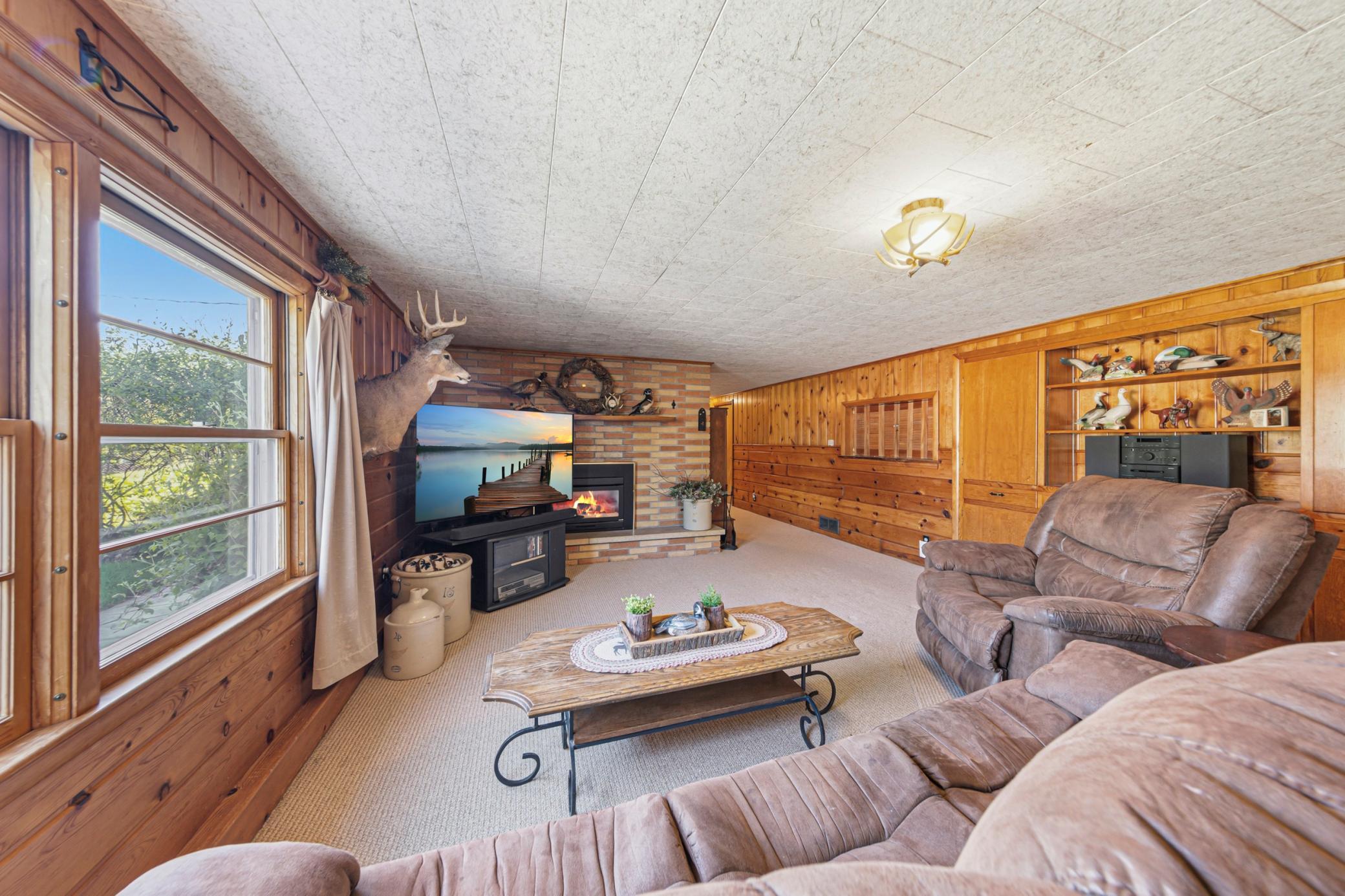 808 Hillcrest Drive