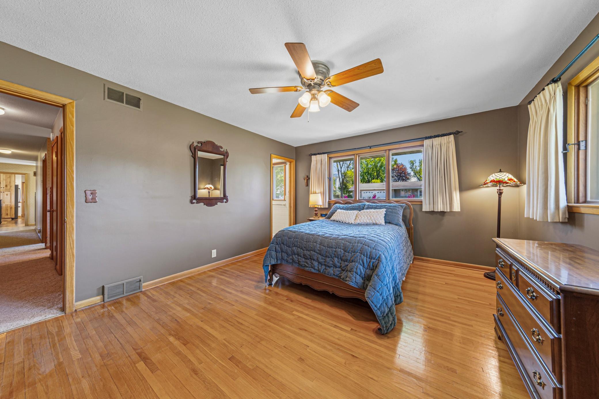 808 Hillcrest Drive