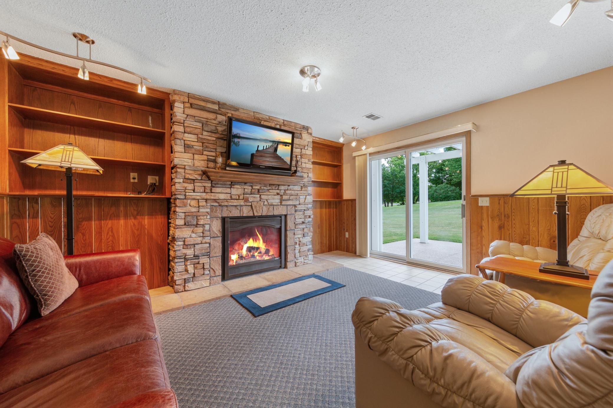 1651 Buckingham Path