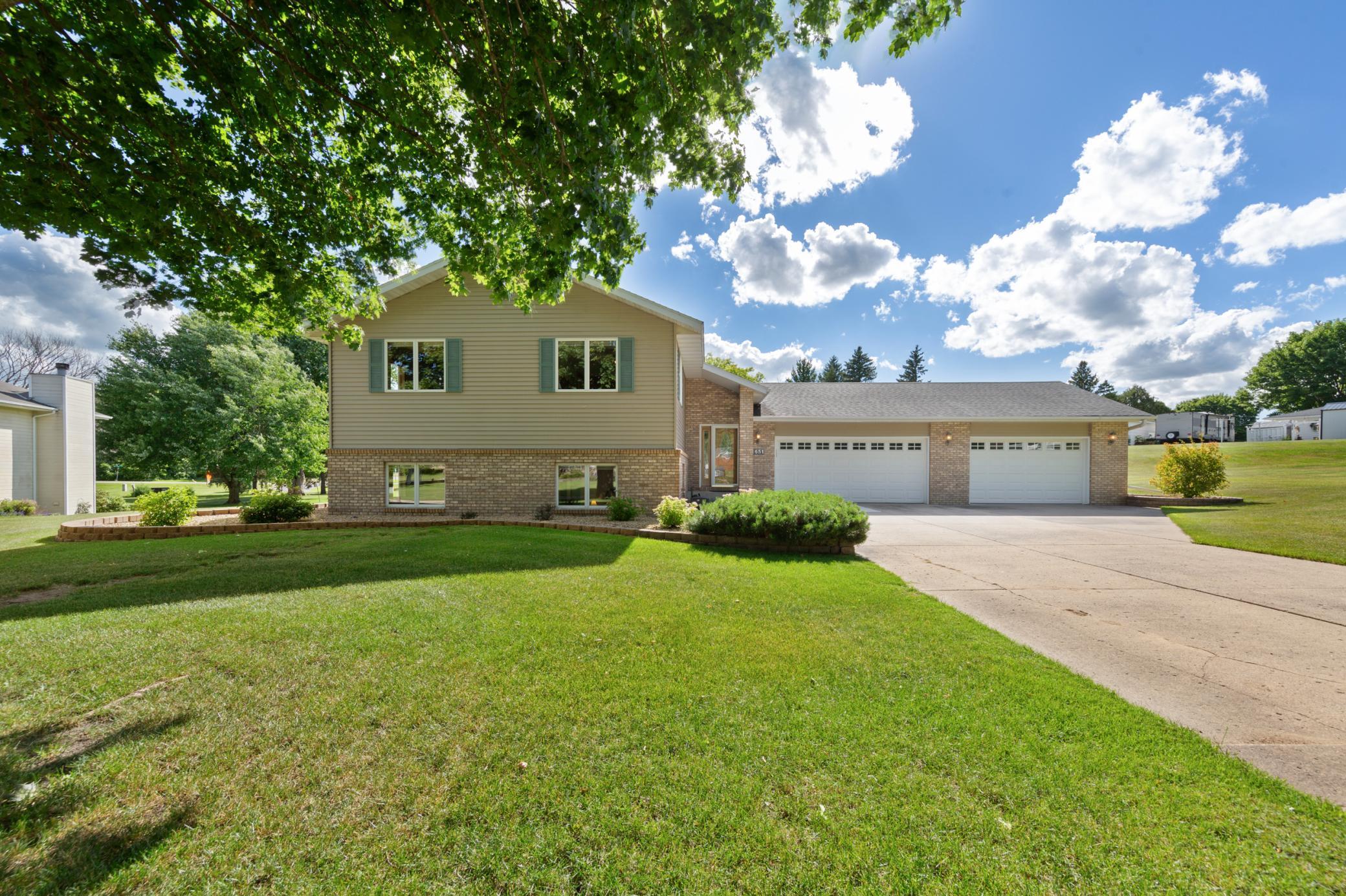 1651 Buckingham Path