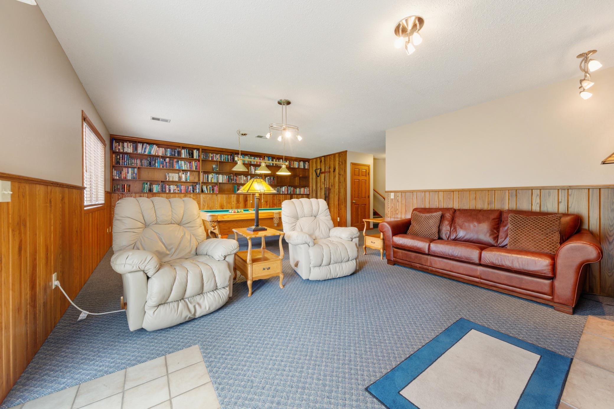 1651 Buckingham Path