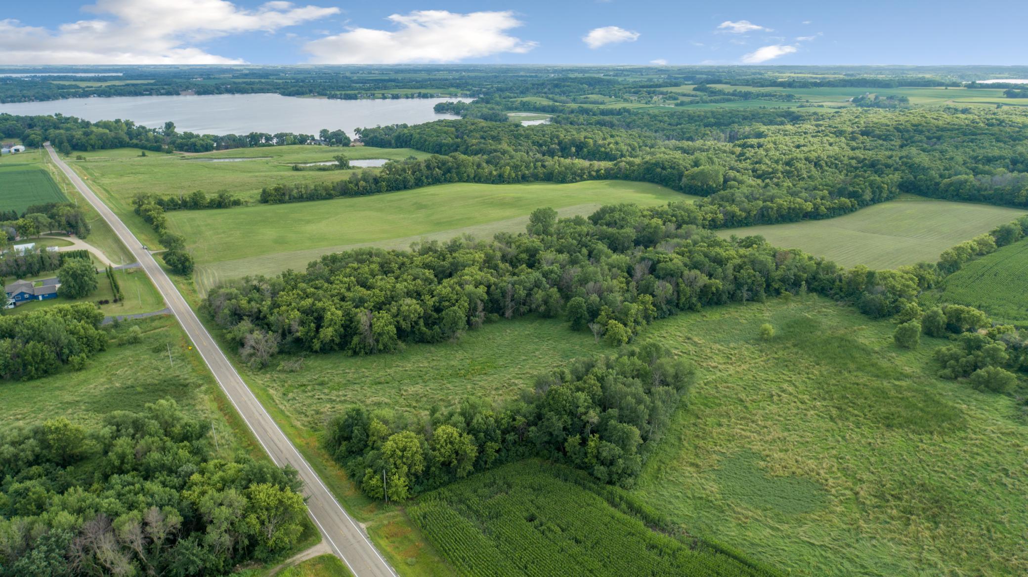 -XXX Roberds Lake Boulevard