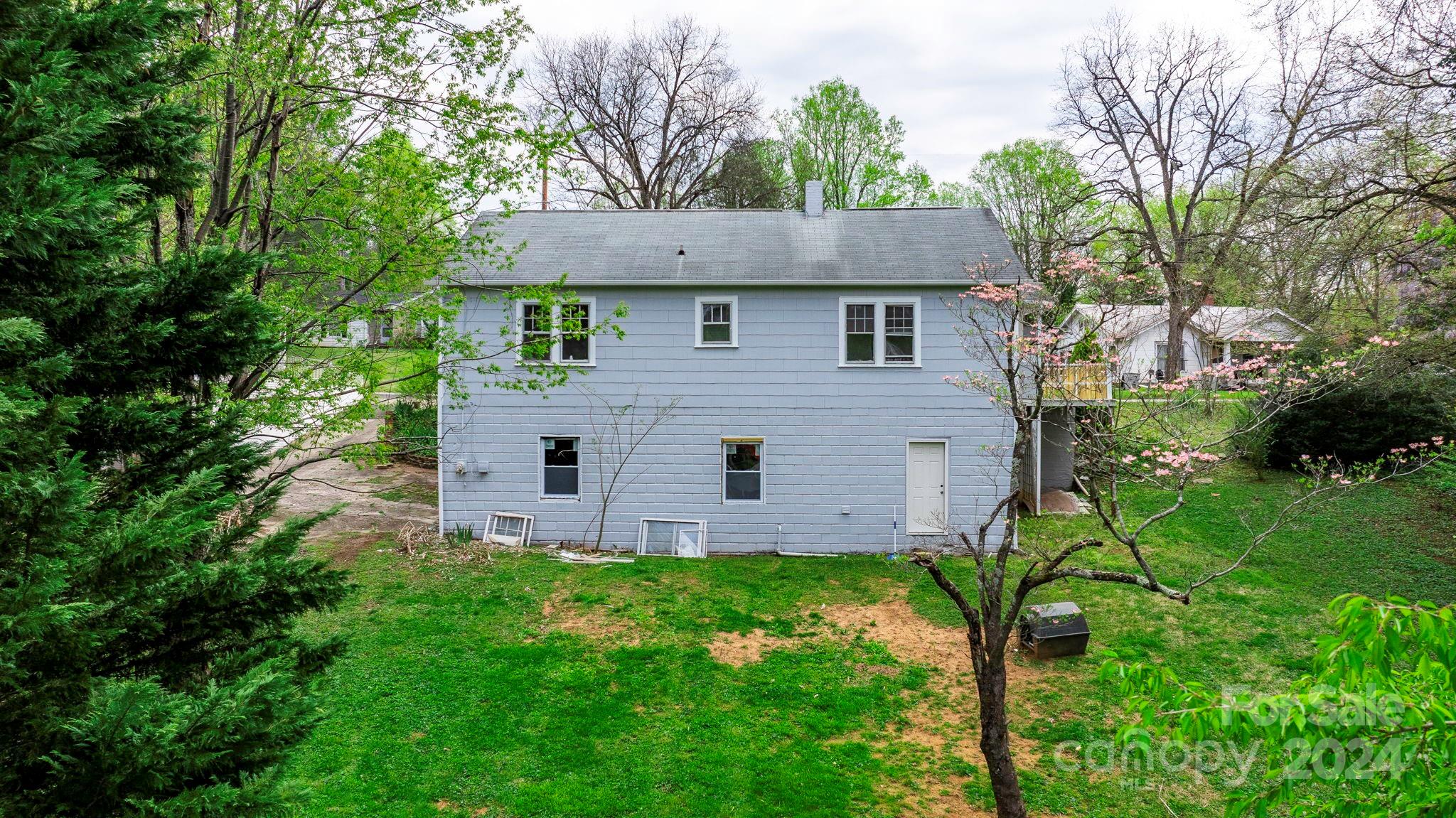 209 Wilson Street NW