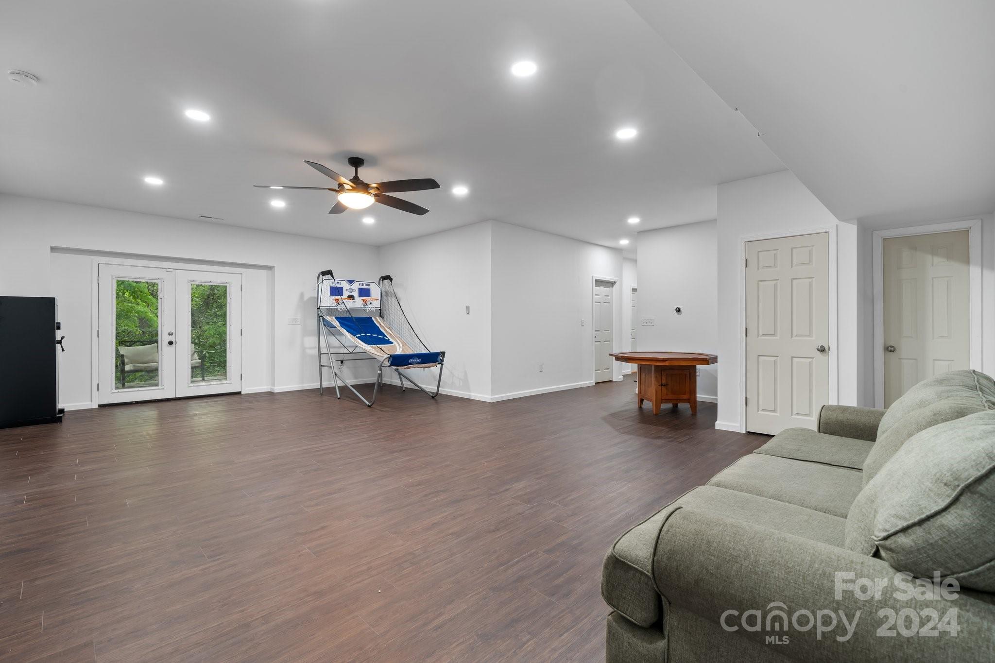 111 Eastwood Village Court