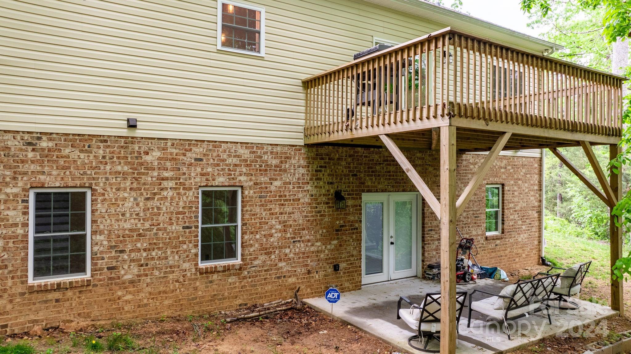 111 Eastwood Village Court