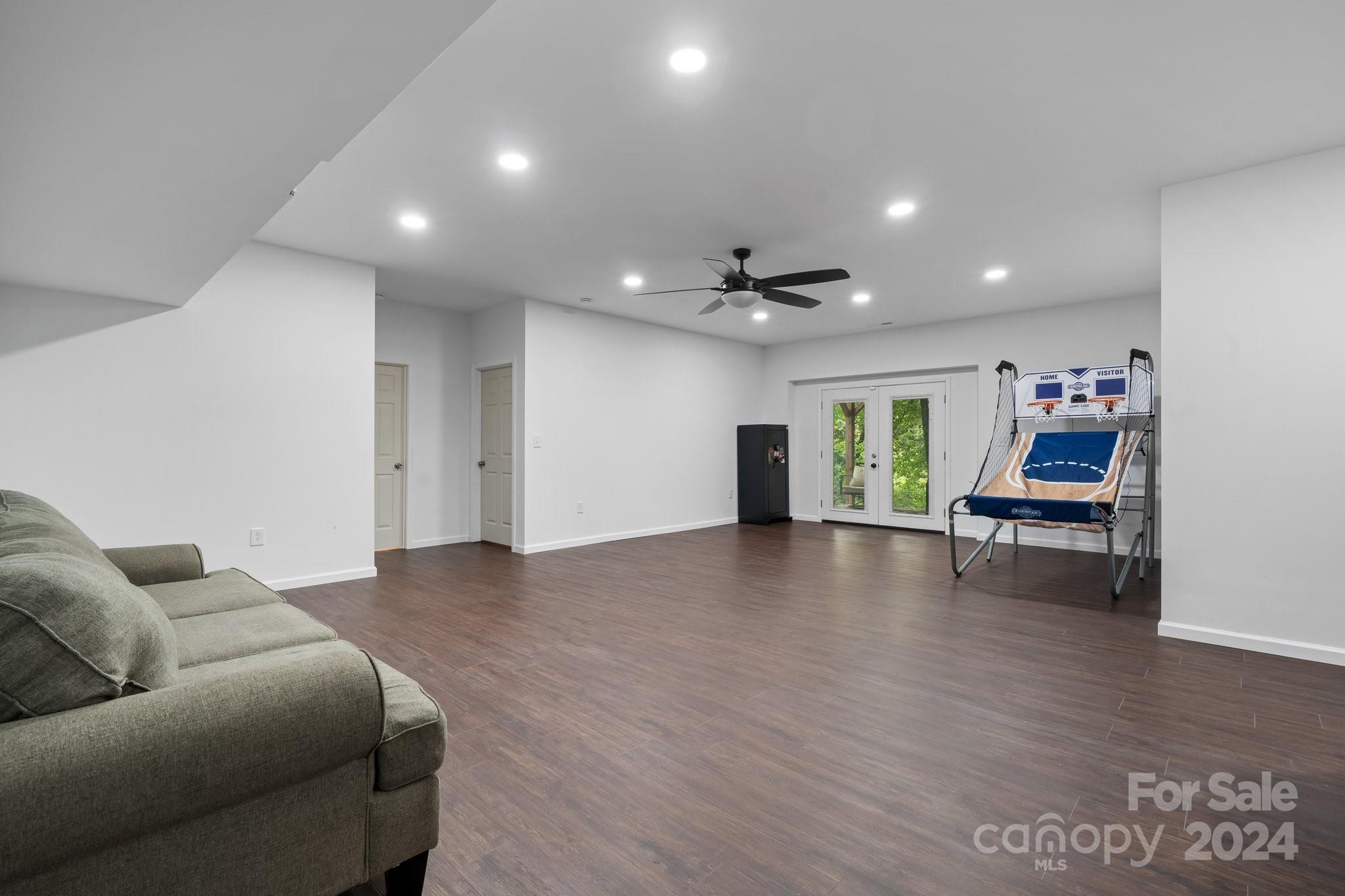 111 Eastwood Village Court