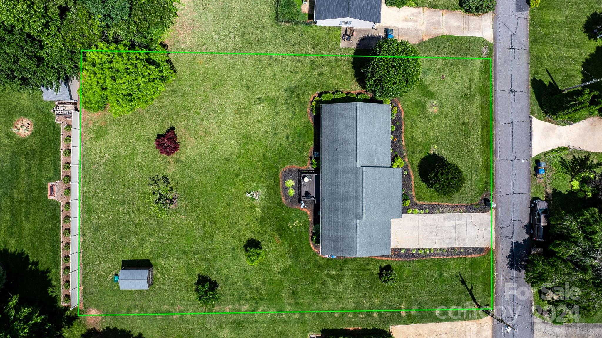 6 Plaza Drive