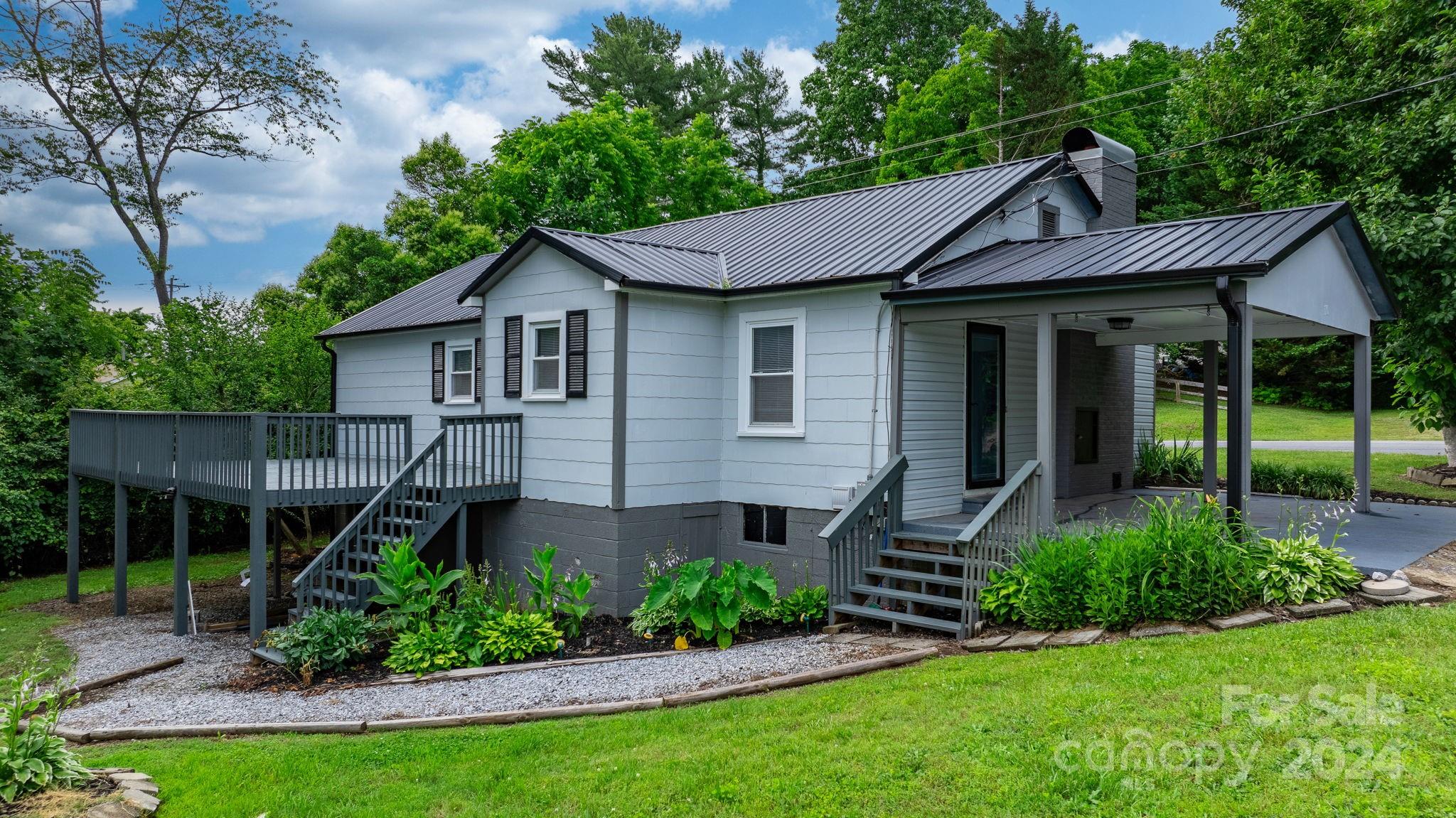 110 Countryside Drive SE
