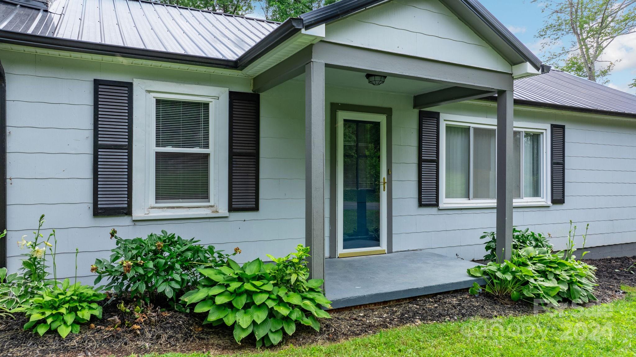 110 Countryside Drive SE
